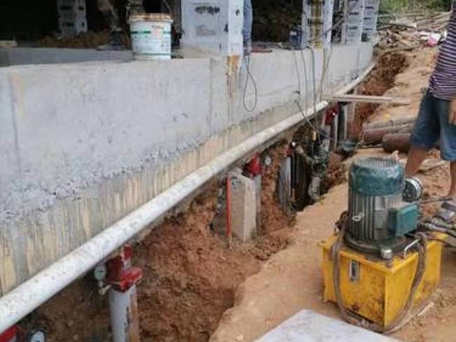 房屋倾斜纠偏坑式静压桩施工